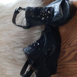 BKE sole platforms size 8.5